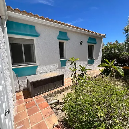 Willa Cd-2392 Three Bed Two Bathroom With Pool *