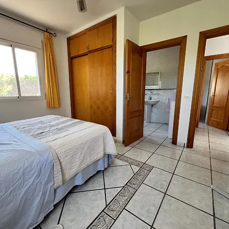 Cd-2392 Three Bed Two Bathroom With Pool Willa Viñuela