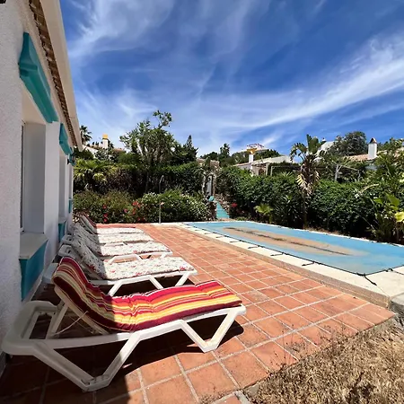 Cd-2392 Three Bed Two Bathroom With Pool *