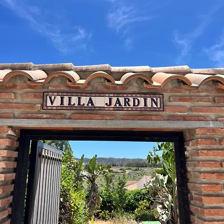 Cd-2392 Three Bed Two Bathroom With Pool Villa *